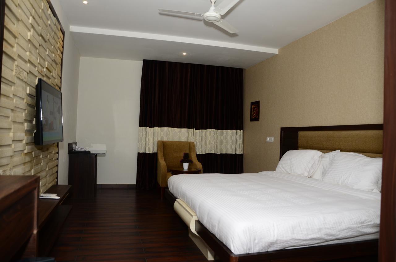 Hotel Fortune Blue Sikar Ngoại thất bức ảnh