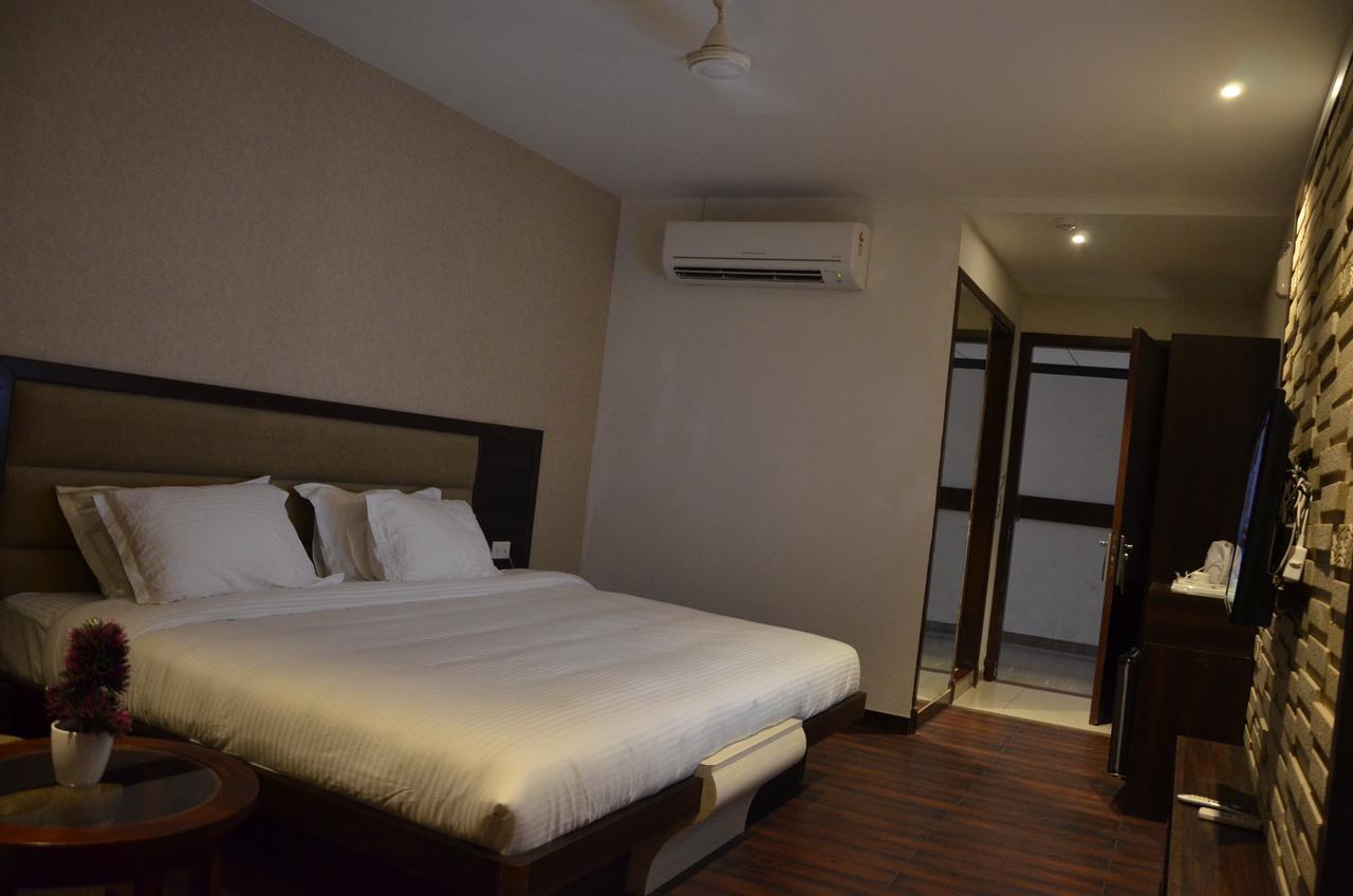 Hotel Fortune Blue Sikar Ngoại thất bức ảnh