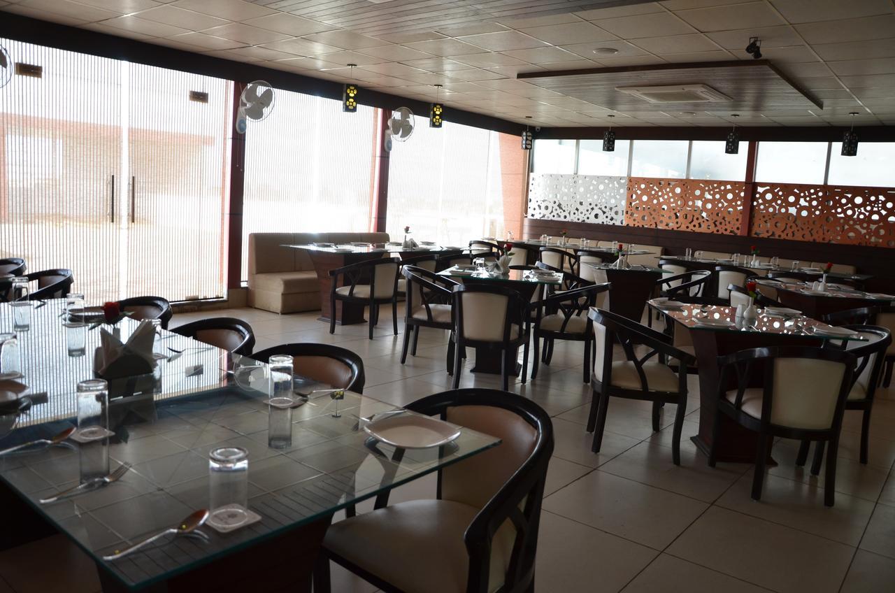 Hotel Fortune Blue Sikar Ngoại thất bức ảnh
